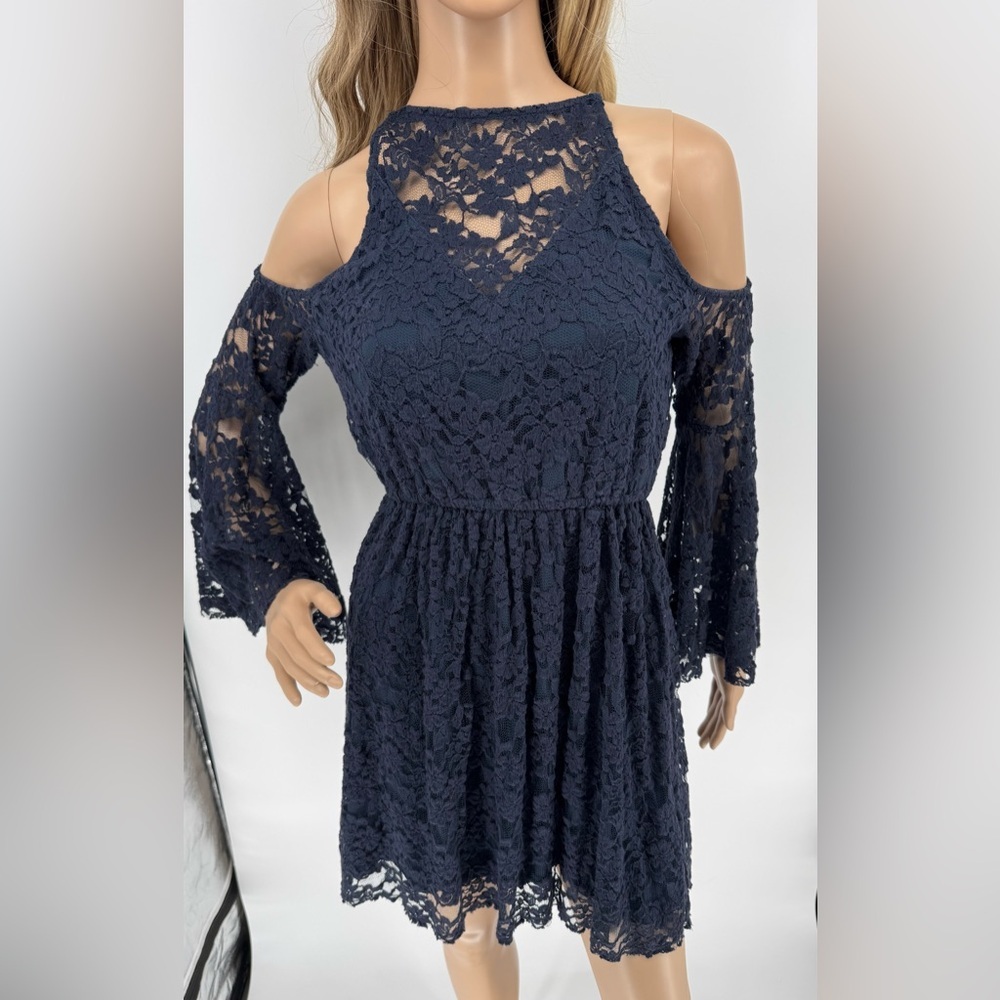 Abercrombie and Fitch Women's Cold Shoulder Lace Dress
